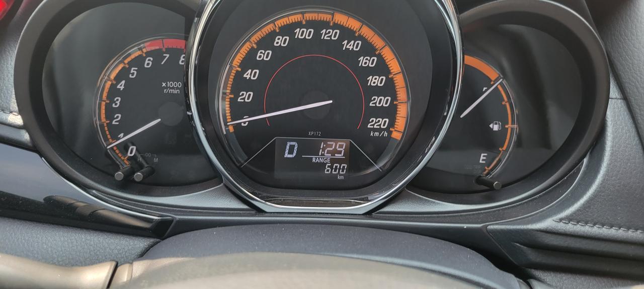 丰田YARiS L 致炫 油耗怎么算，去加油时显示还能95公里，8.1得油价加了200块，显示能开602公里