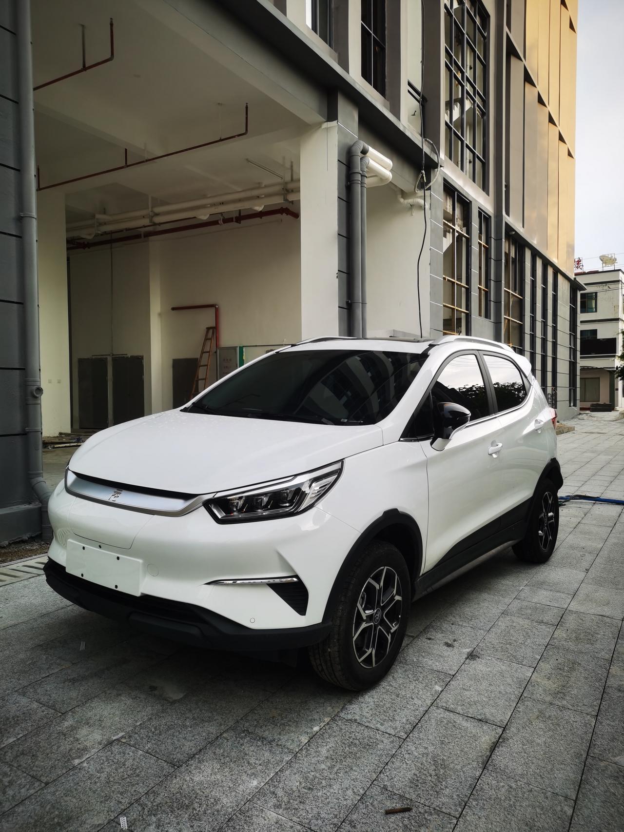 比亚迪元Pro 私人住宅申请安装充电桩需要准备什么材料吗？各位大佬们，你们申请安装电桩的流程是怎么走的呢？是先打南方电网