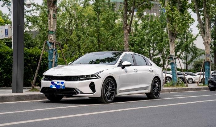 起亚K5 本人96后存款11万，月薪6k+，想入手11.5焕新，各位以为如何