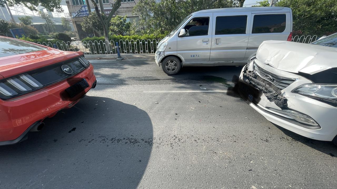 福特Mustang 之前点火后熄火打不着火，已经在半路熄火抛锚了，换了油泵和油泵模块，半年不到感觉又开始了，早上冷车启动