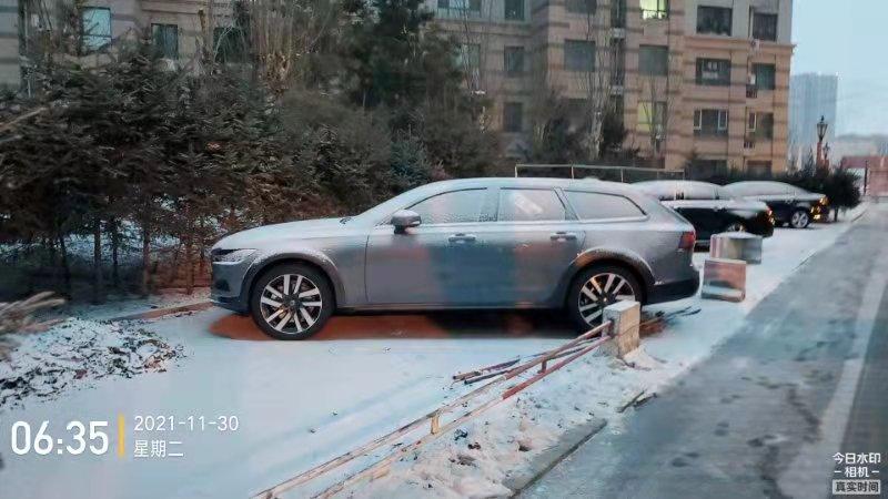 沃尔沃V90 求大佬帮解答一下，v90cc  至尊，20寸轮毂，数据是多少？想换个轮毂装夏季胎，原车轮毂已装雪地胎了，不