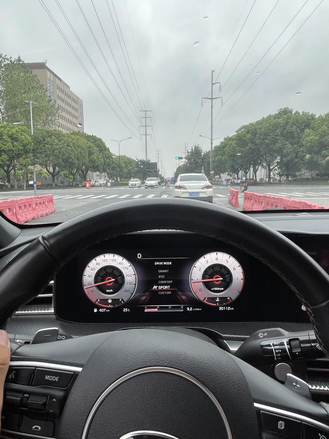 起亚K5 有没有凯酷车主用CarPlay盒子的，有改车机的更好，有的推荐一下，