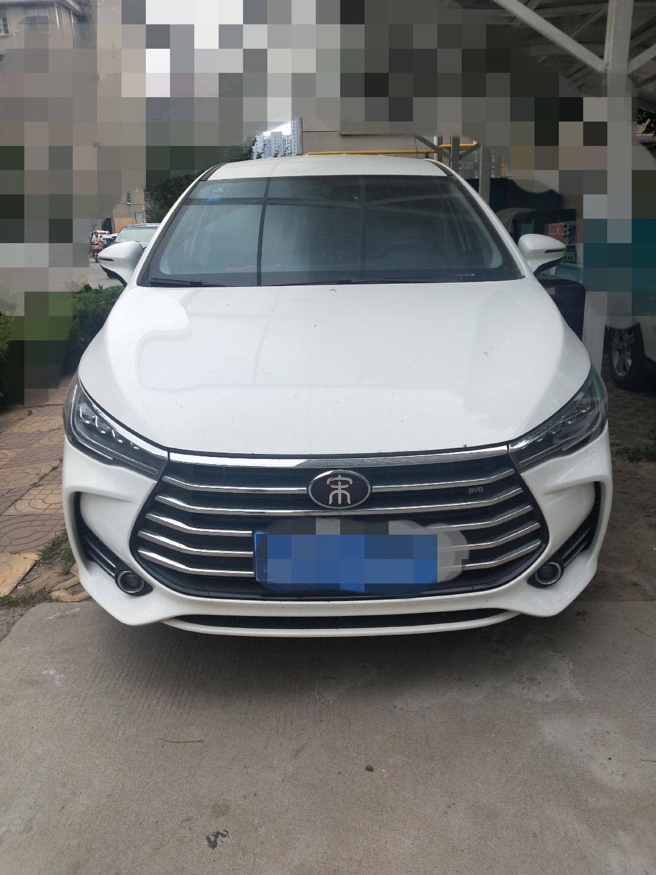 凯迪拉克XT6 月收入30k    有房贷    两孩   三线城市  Xt6养车的话是否能抗    目前比亚迪宋max