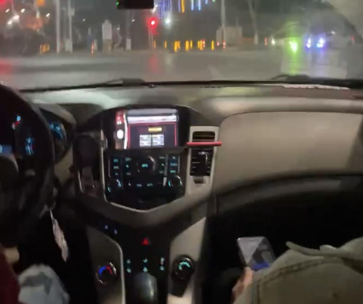 丰田亚洲狮 有没有见多识广的友友，这个车是丰田嘛
