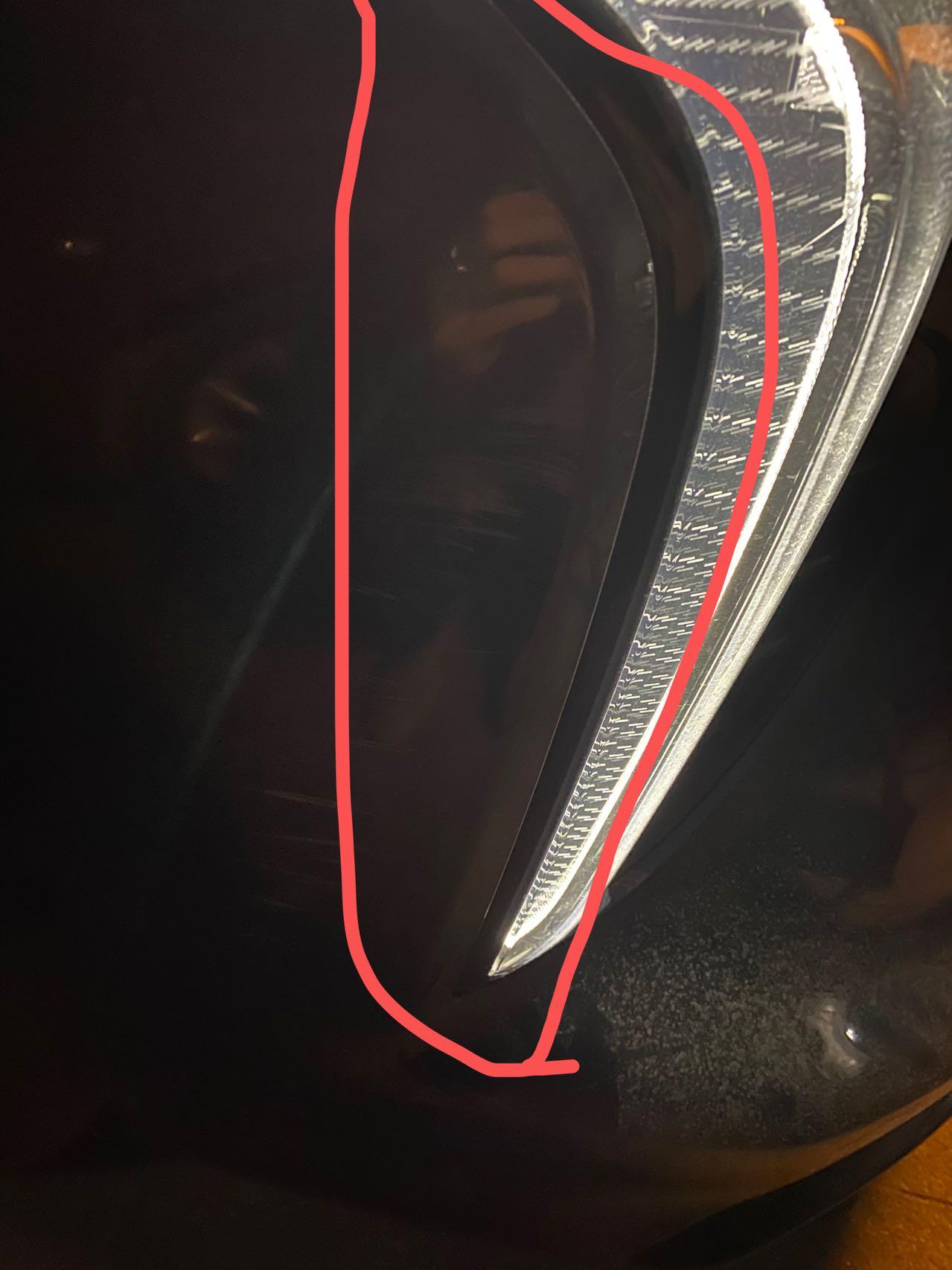 东风风行风行游艇 有没有更换过叶子板的朋友 今天失误把叶子板碰裂开了 大灯右边挨边那一片 从底下撬开了忘了拍照了 就是这