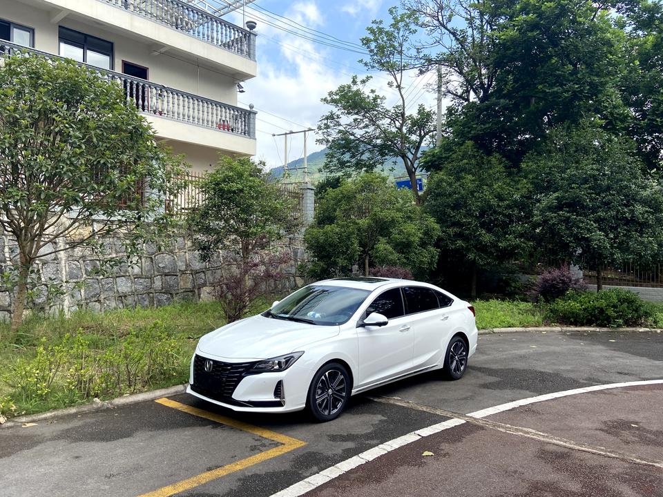 长安锐程CC 2022豪华，没有开通蓝牙钥匙，，远程控制为啥只能解锁，其他的都不行，比如空调和启动发动机这两个就不行。。