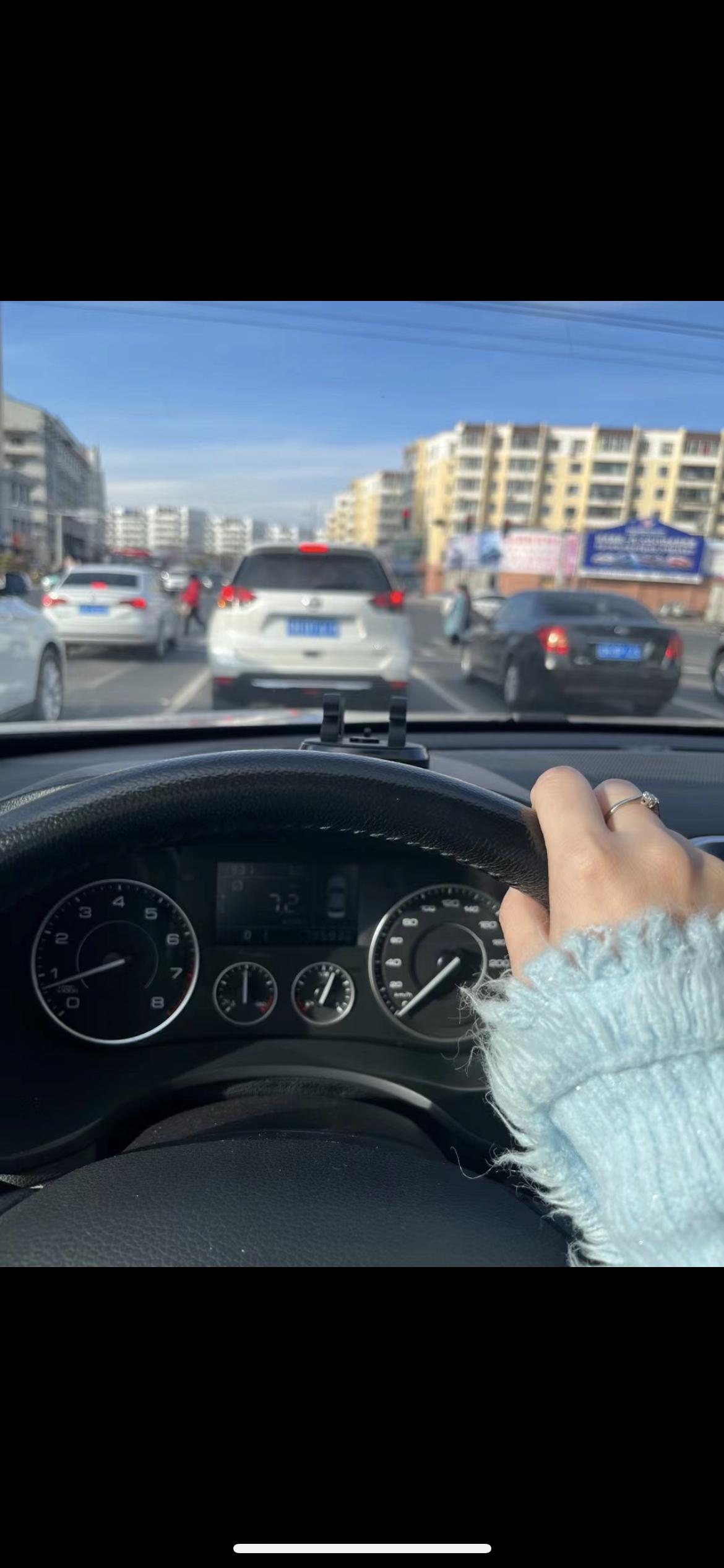 丰田雷凌 前女友发的 哪位大哥知道这是啥车