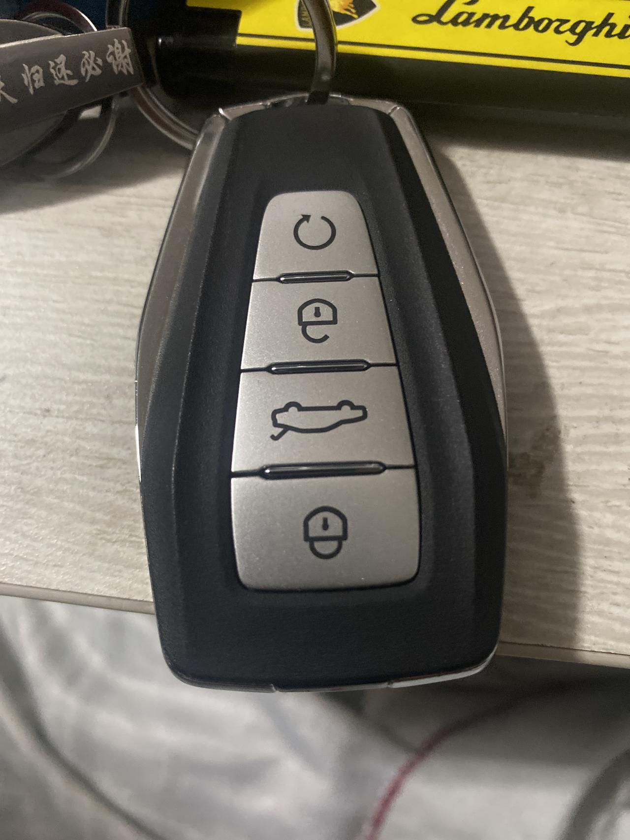 吉利星瑞 想问下第一个按键有什么做用，怎么使用，求告知