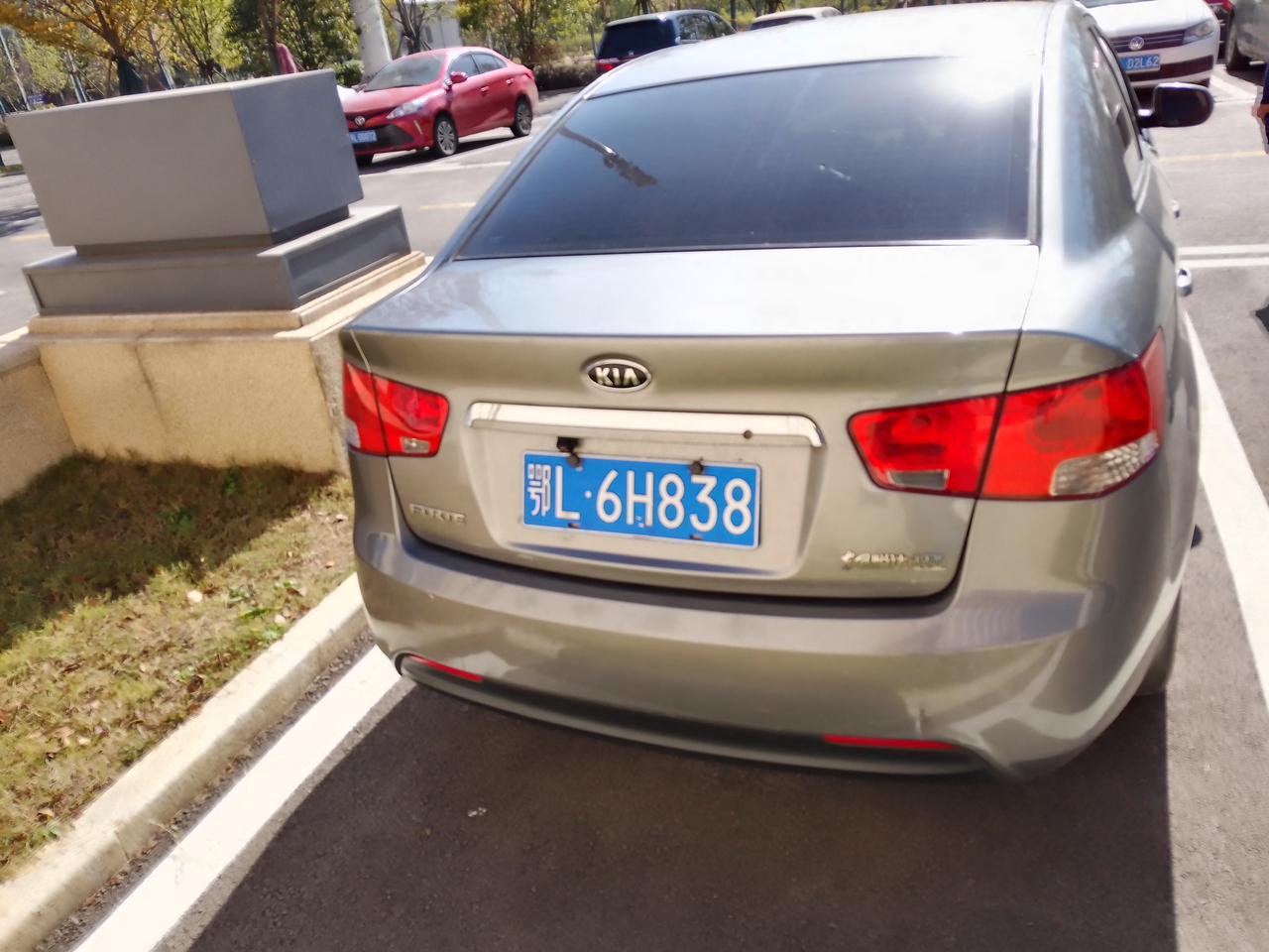 起亚福瑞迪 这款二手车   多少钱能上手