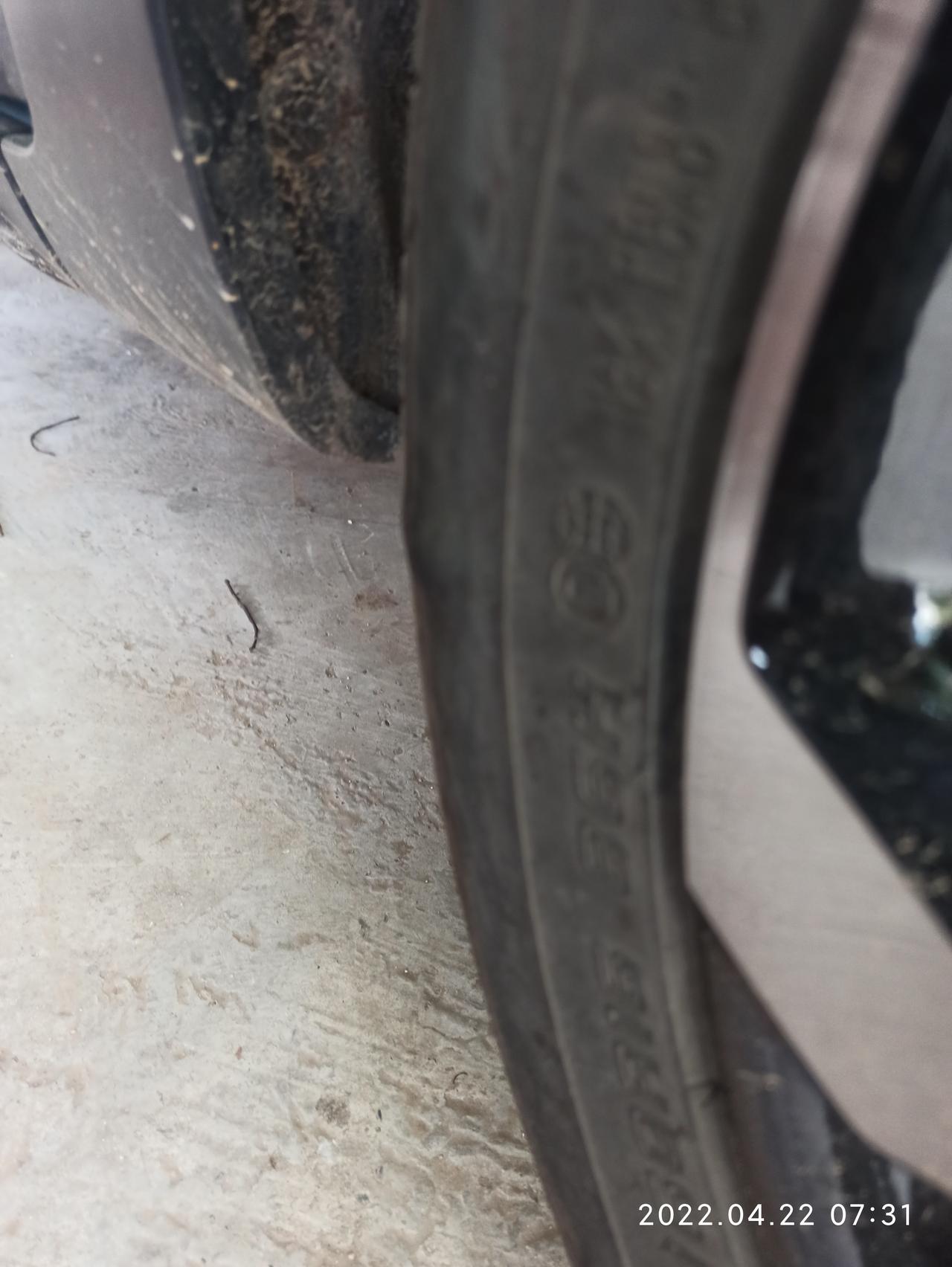 本田LIFE 右前轮起包了，直接换胎还是有修补可能性？邓禄普18560r16 好贵啊，加安装得500元
