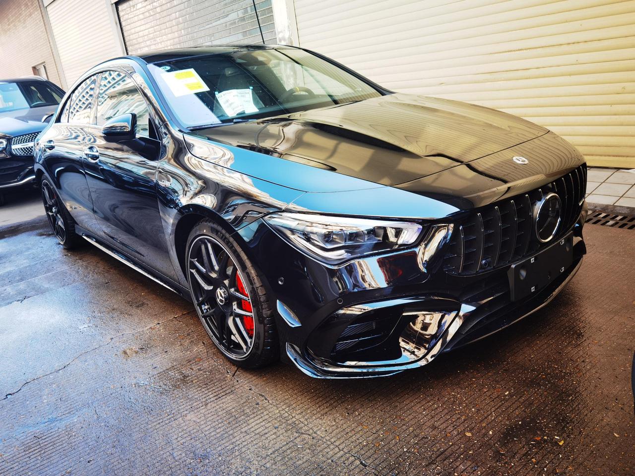 奔驰CLA AMG CLA45S，兄弟们，想改个排气，感觉原厂的还是不够好听，最好低沉一点的那种，原厂的得轰地板油才能出
