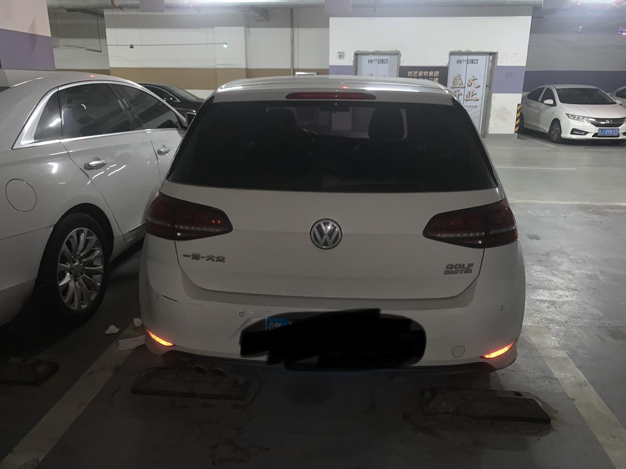 求助，这是哪年哪款高尔夫几呢