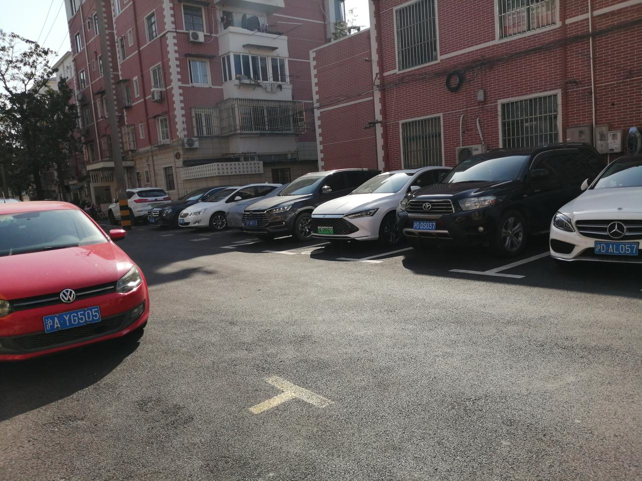 比亚迪宋PLUS DM-i 装了充电桩，也无法充电                          我小区仃车位基本仃