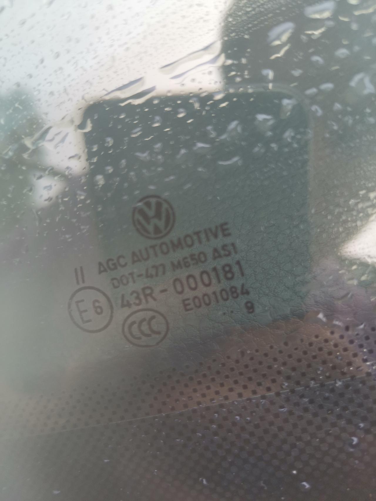 大众速腾 车友门，想问一下，我的车是2019年7月生产的车，前挡玻璃是5月的，后档玻璃和车门的都是8月的，算正常吗？
