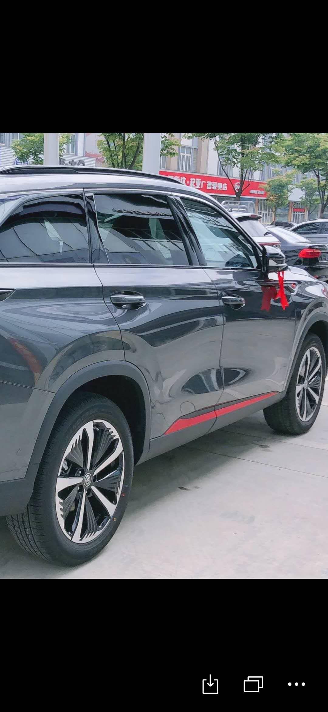 长安CS75 PLUS 为什么我的75plus旗舰版的轮毂和别人的不一样？四儿子店是不是把我换了？