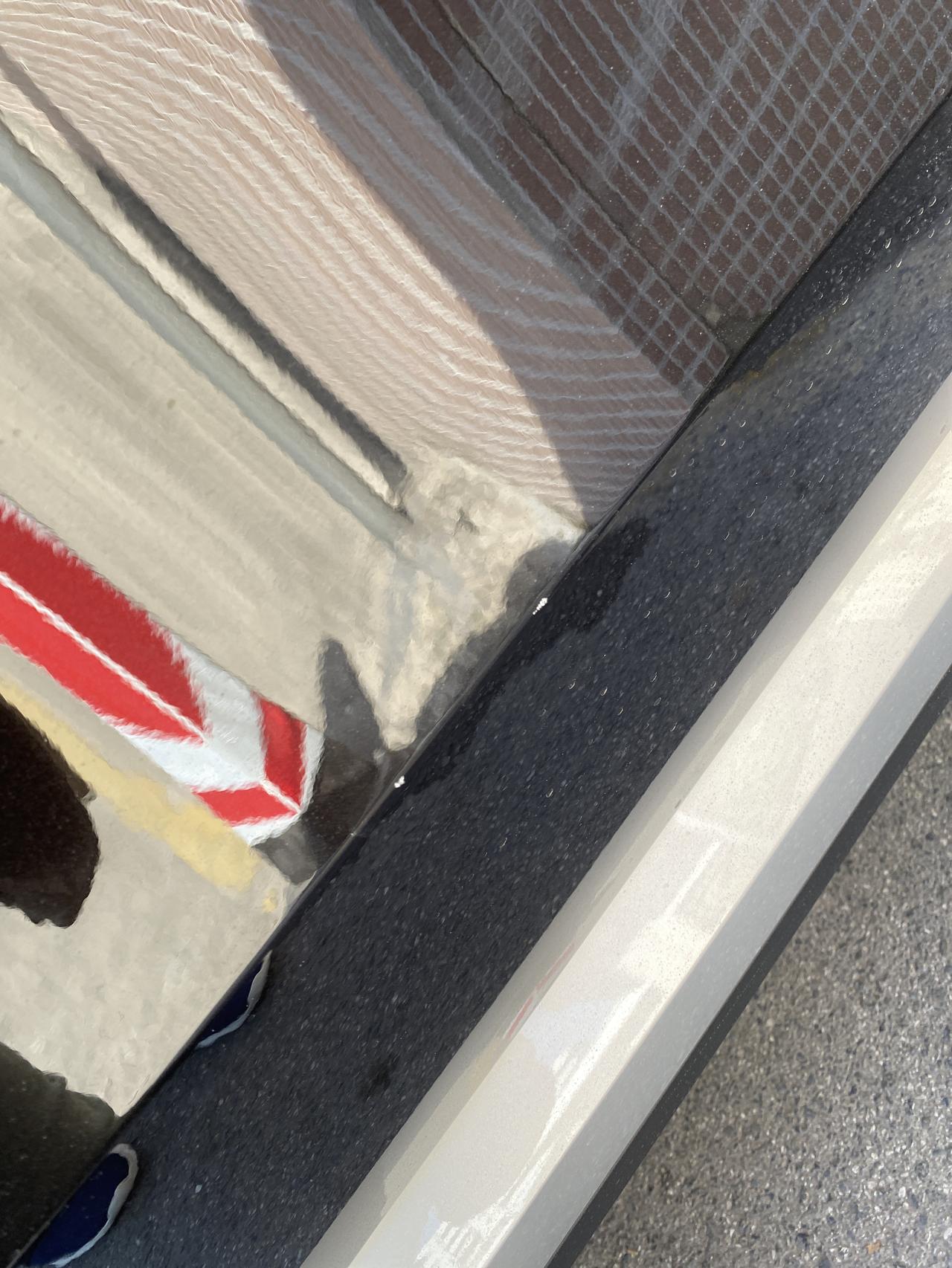 哈弗H6 新车还没上牌，居然被碰了两个点，可能开门撞到石柱的一角。这样费用大概多少