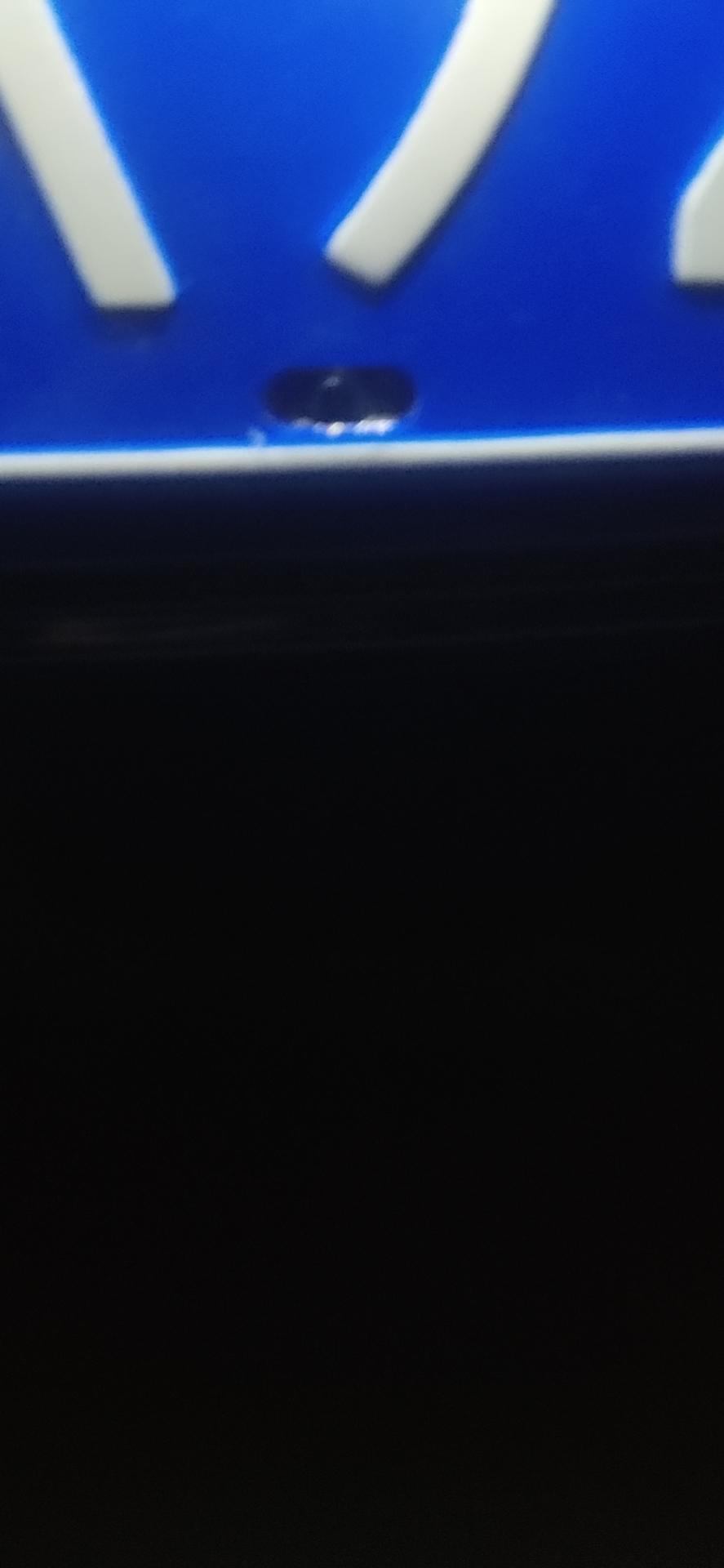 吉利星瑞 你好，请问你倒车的时候能看见车牌照吗