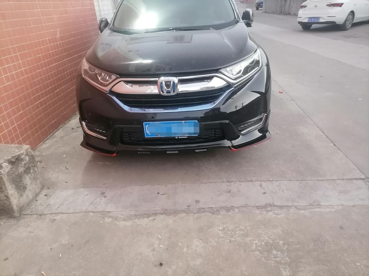 本田CR-V 加装了前后杠，这样好看吗？