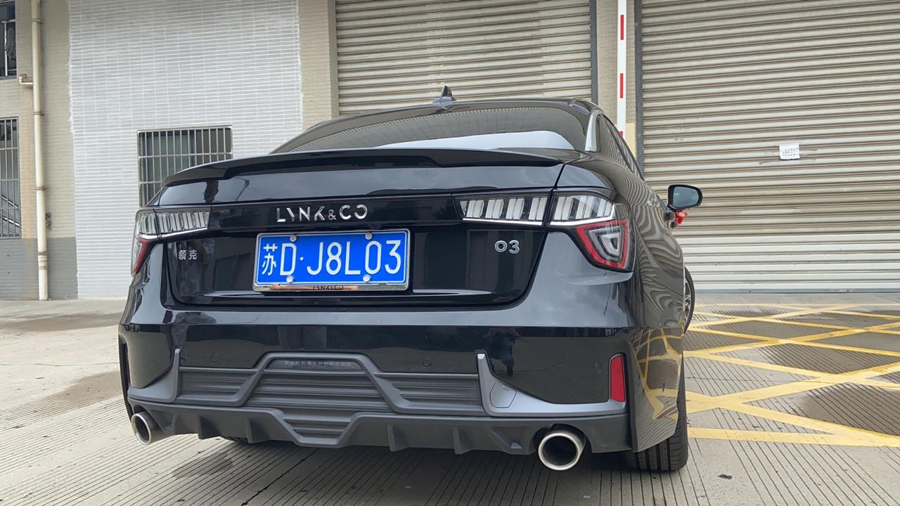 领克03 兄弟们，三个问题：1前唇侧裙你们都在哪里搞得，2加装这两个地方交警如果查到到会不会让你拆了3这两个地方加装需要