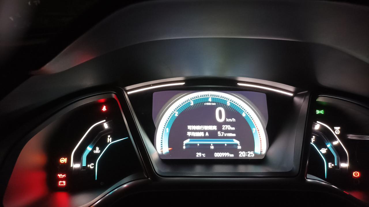 三厢手动思域，断油转速多少？网上搜了一圈没找到。999km了，想试下地板油，用户手册说前1000km不要急加速。昨天开始