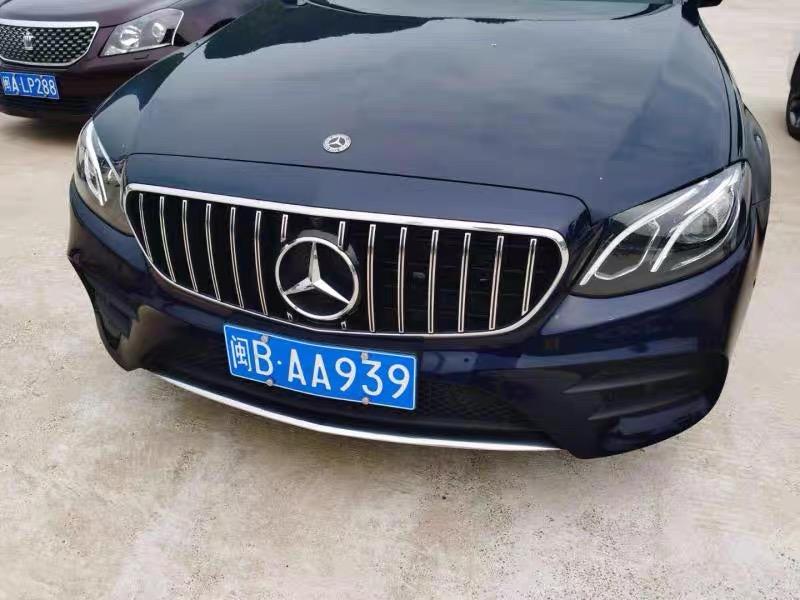 奔驰E级 gt中网和满天星 哪个好看啊？准备换 给点意见