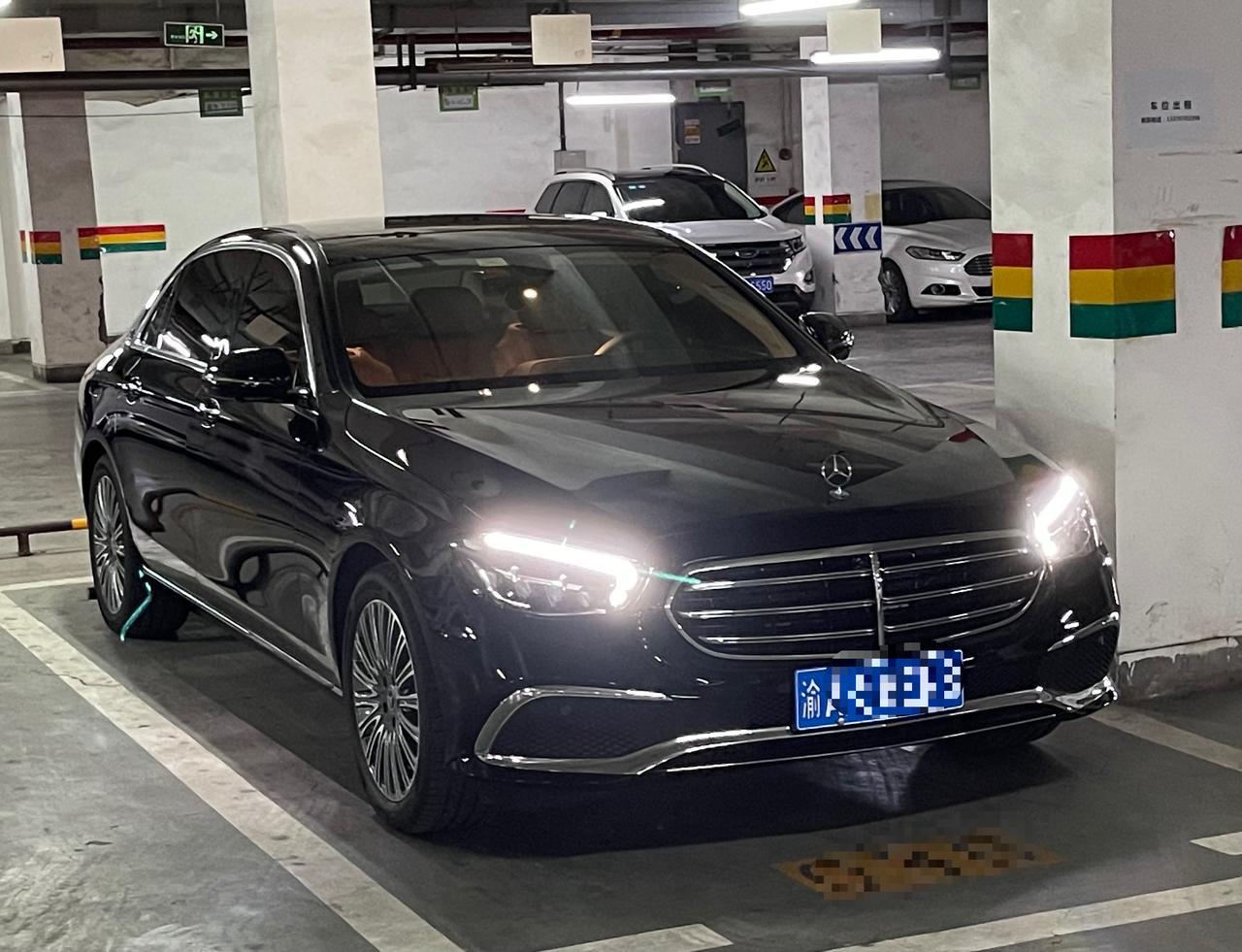 奔驰E级 想问一下，现在21款E300二手车多少钱啊？看了各大平台基本上都没用21款的E我的是21改款E300豪华全新2