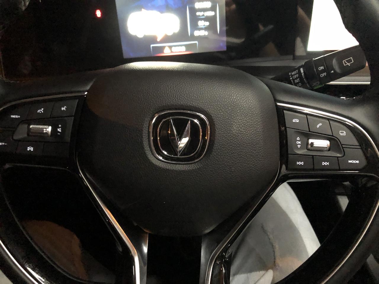 长安CS75 PLUS 多功能方向盘上面的音乐上下切换两个按键没反应。其他的正常。是怎么回事儿？
