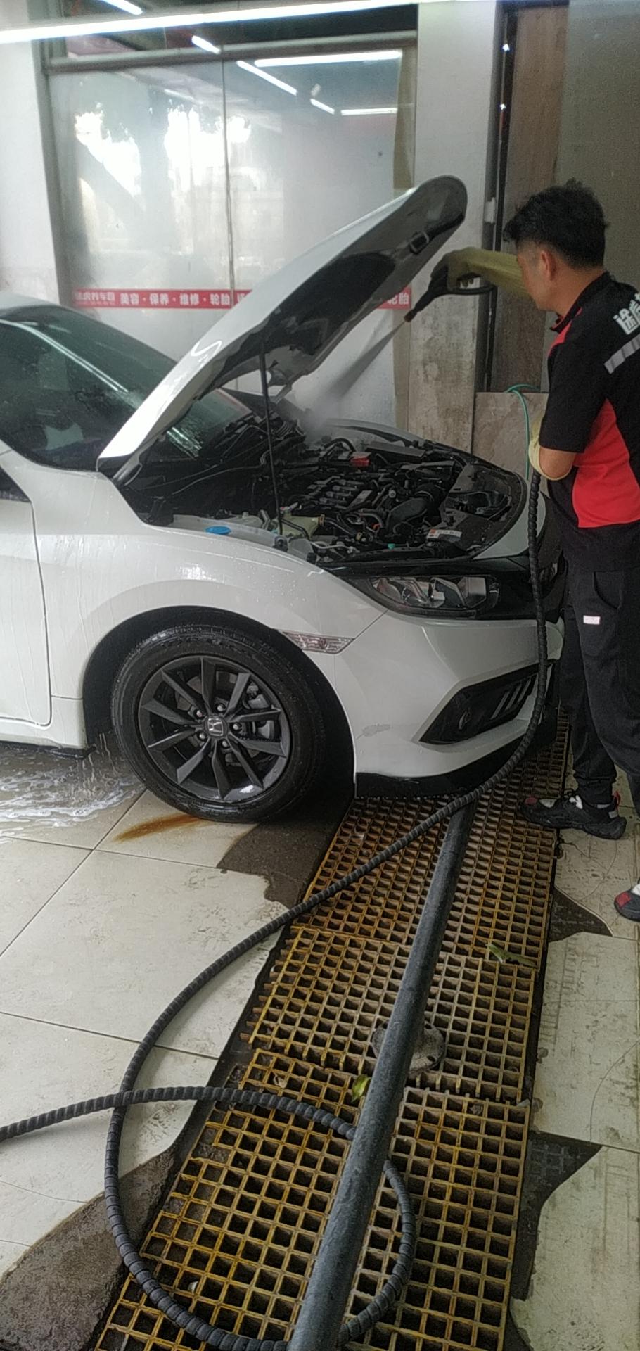 19款思域，16000公里，市区里 12个油正常吗？感觉好耗油