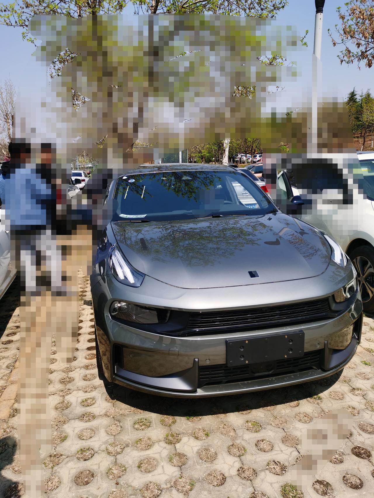 领克03 各位车友，已入手1.5冠军 来给分享下用车小技巧吧  还有就是有必要带方向盘套吗？不想带  现在手感好