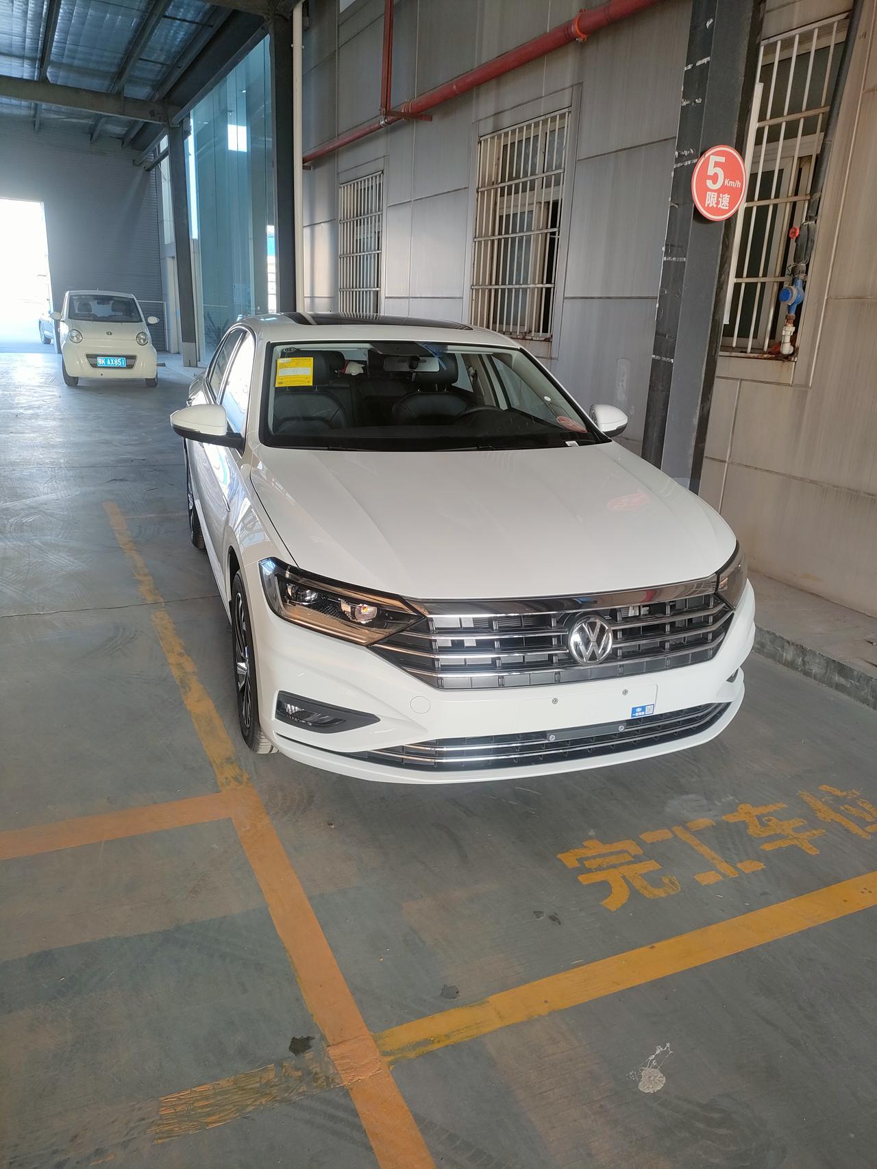 今天喜提新车速腾1.4t280超越版，落地价156700，贵贵…