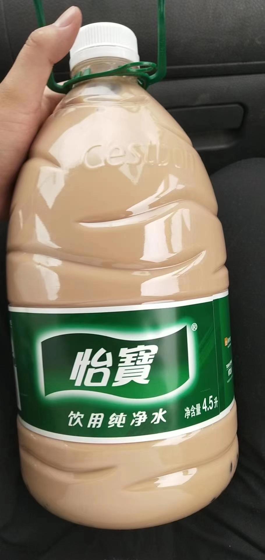 大众速腾 上海1.4舒适  包1  送脚垫  车膜  第三方的行车记录仪，148200  这个价格怎么样。还能不能往下谈