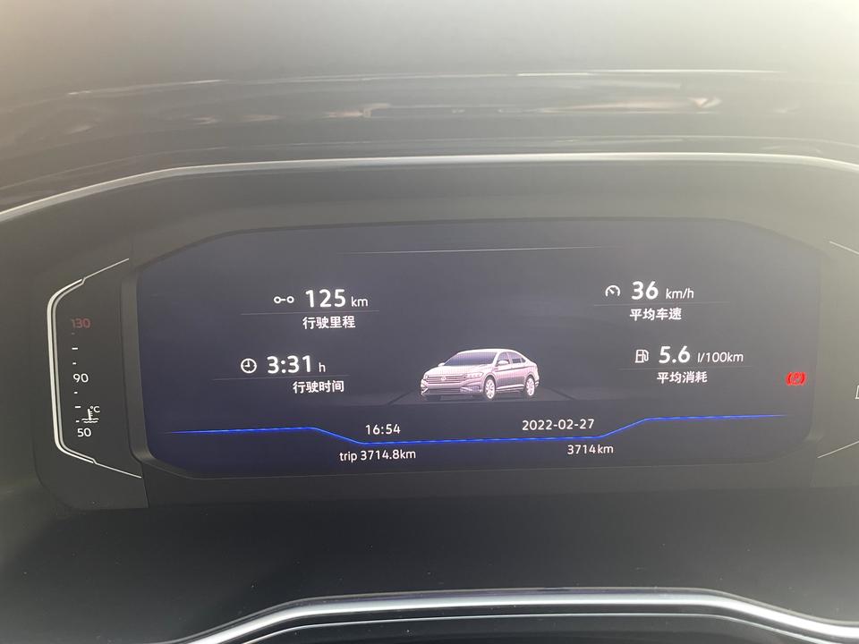 大众速腾 感觉仪表盘油耗显示不准，近两次的市区5.6L-5.9L大家都几个油？