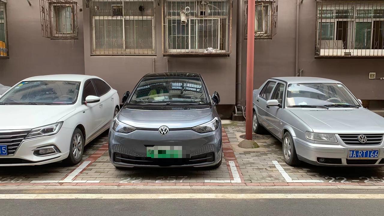 大众ID.3 兄弟们 咱们是id3新车主也好 老车主也好 我刷车友圈的时候总能看到各种14.3 14.5 落地提车的 下