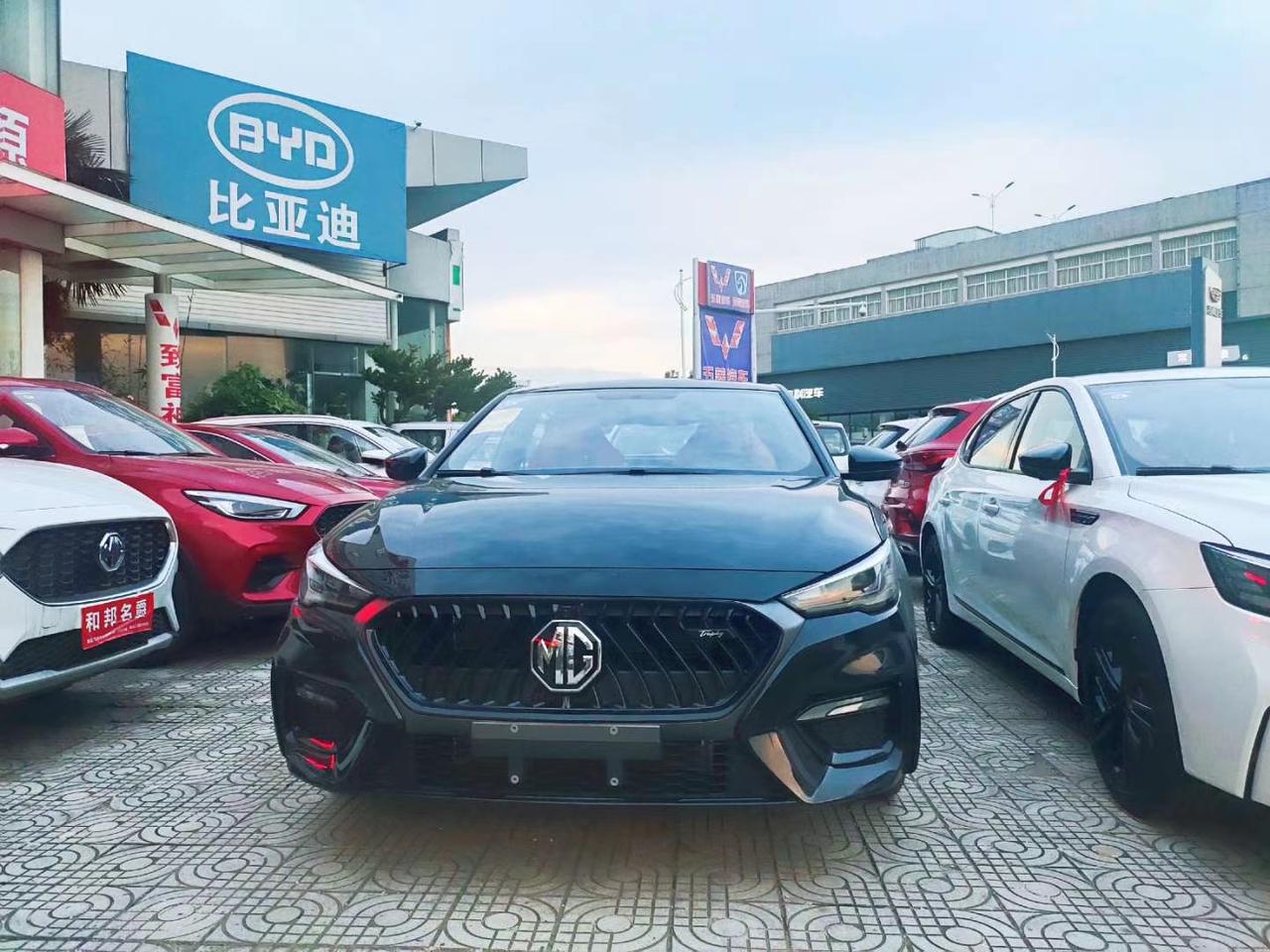 名爵6 问一下车友们   不着急提车  预算有限，预计在11月中旬到12月出头   名爵六还有优惠吗？  跟4S店里面的