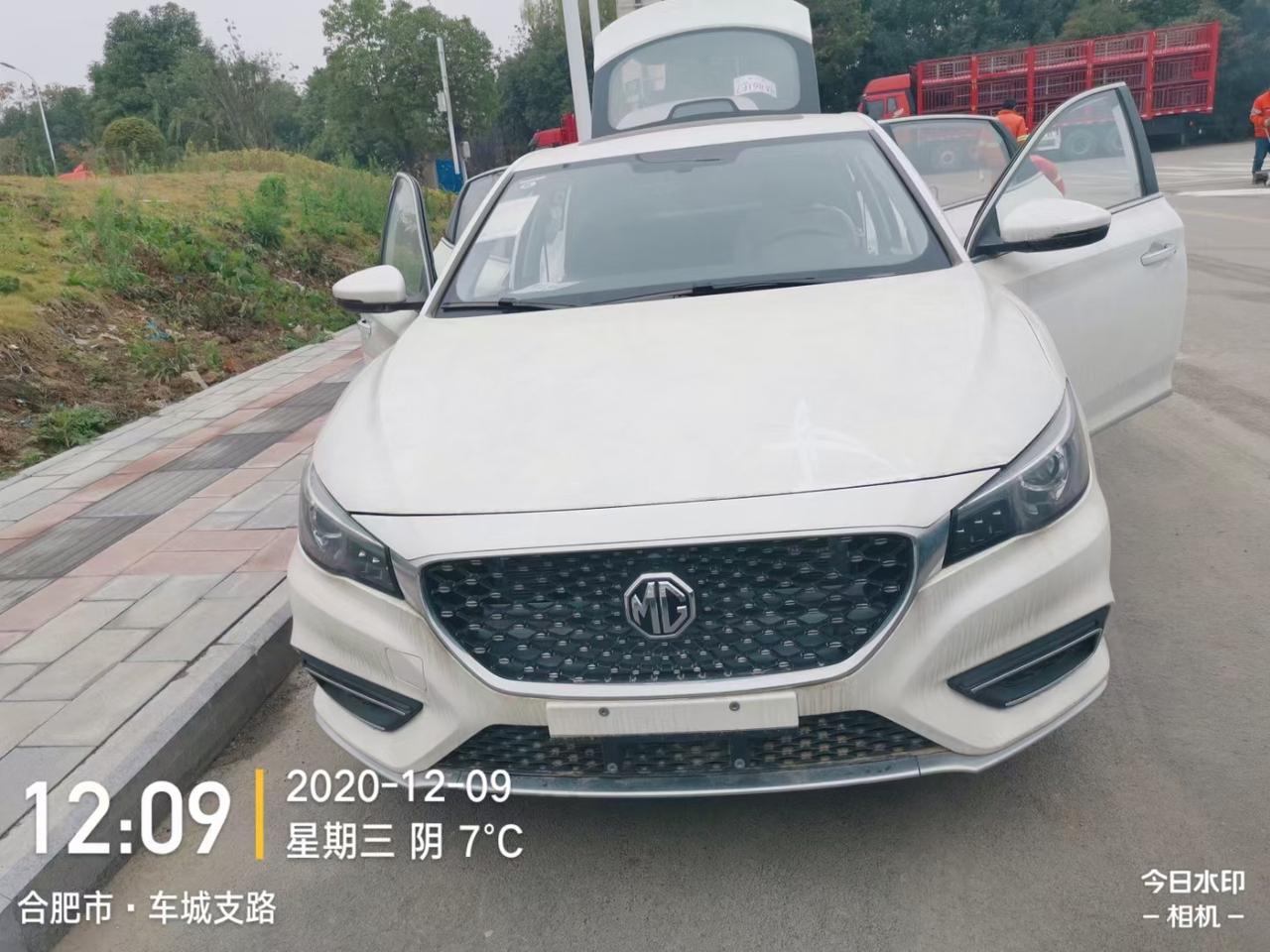朋友前两天5900提了辆新车名爵6 感觉挺不错 今天去上牌 考虑入手一辆 你们觉得呢？