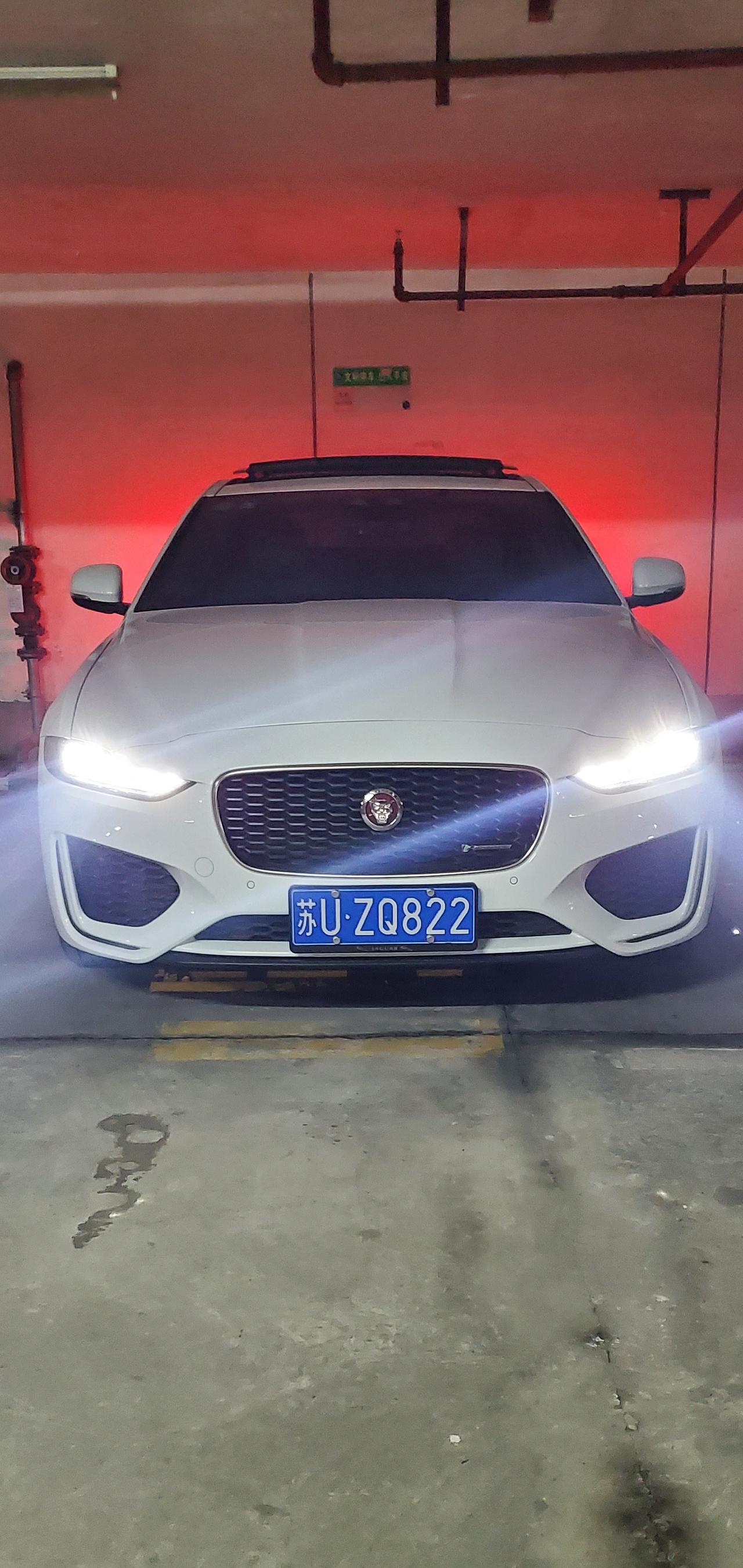 捷豹XEL ?提车两个月 突然媒体收音机倒车雷达什么声音都没了 音量卡在14上下调都没用 去了4s说声音放大模块有可能要