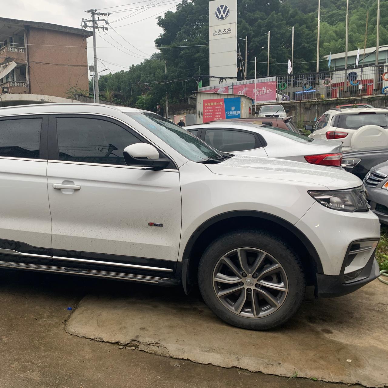 父亲在乡下想换车，没什么文化，就图个简单能用得久一点到，后续没有再换车的打算.预算有限8-10w想要动力足，质量稳定的S