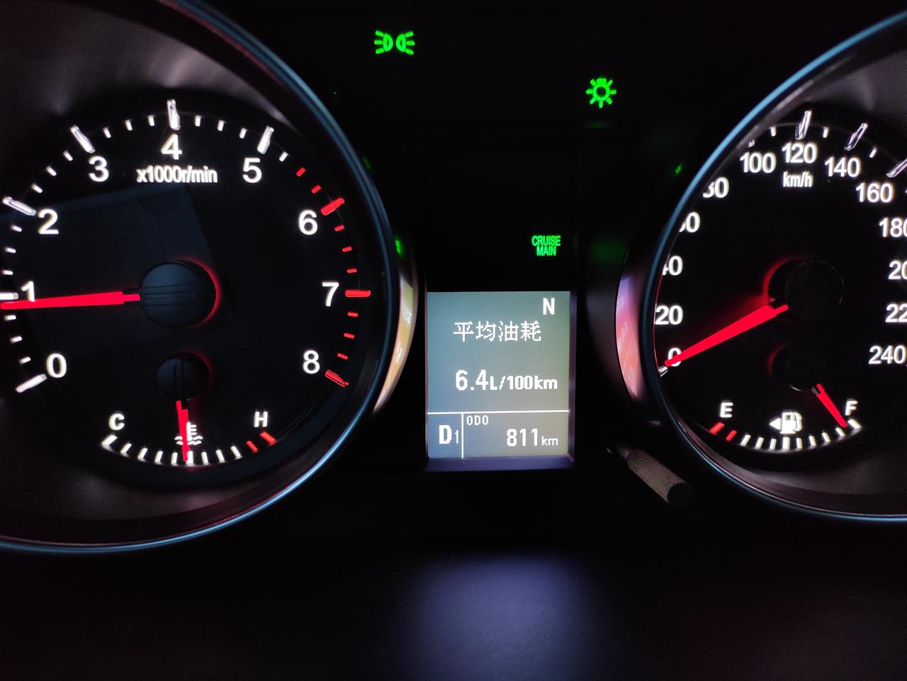哈弗M6 2021款M6PLUS  自动豪华版今天移车 突然出现  只要刹车踩死  电子手刹自动放下  车辆抖动  换挡