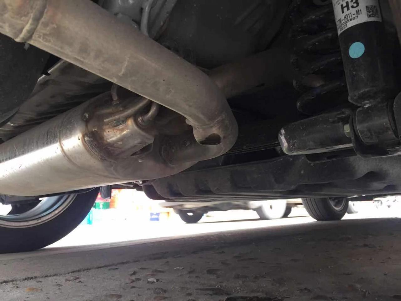 本田XR-V 21款 1.5T 排气管这里滴水，是不是正常的。