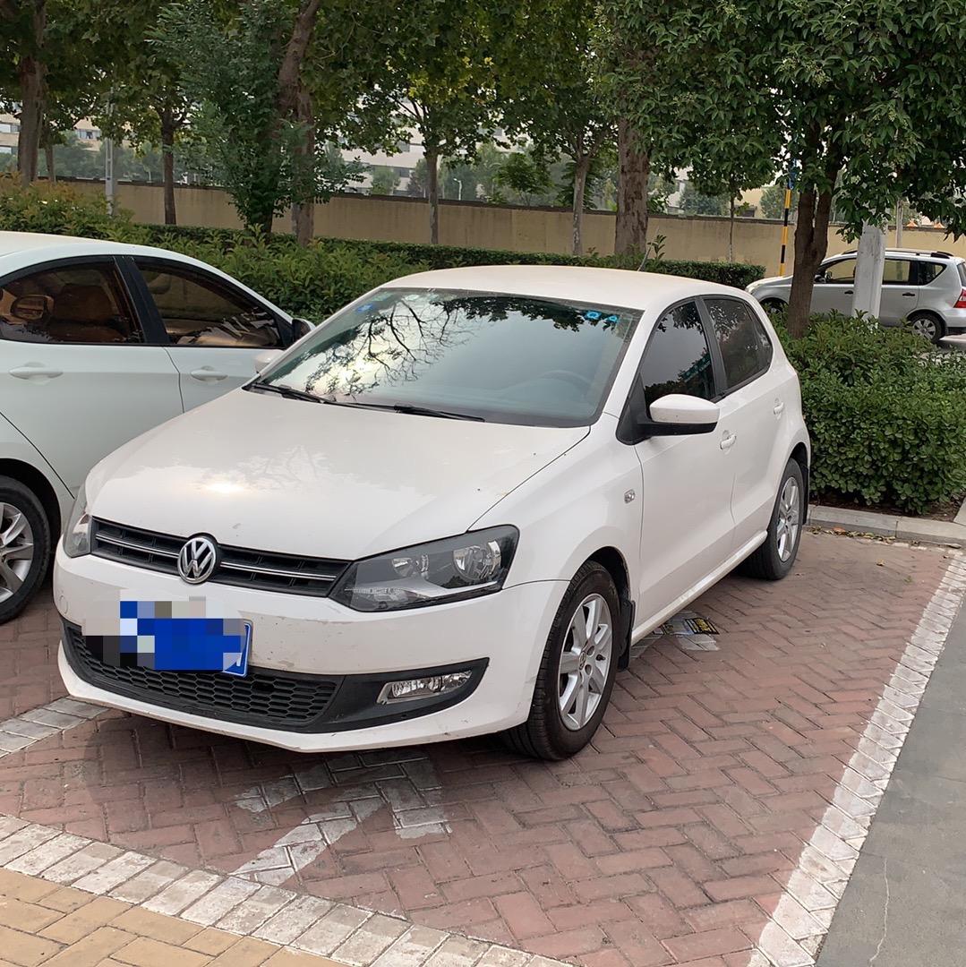 Polo  13款，14年上牌，手动1.6排量，白色，跑了95000公里，无事故 ，没有过户记录，能值多少钱？