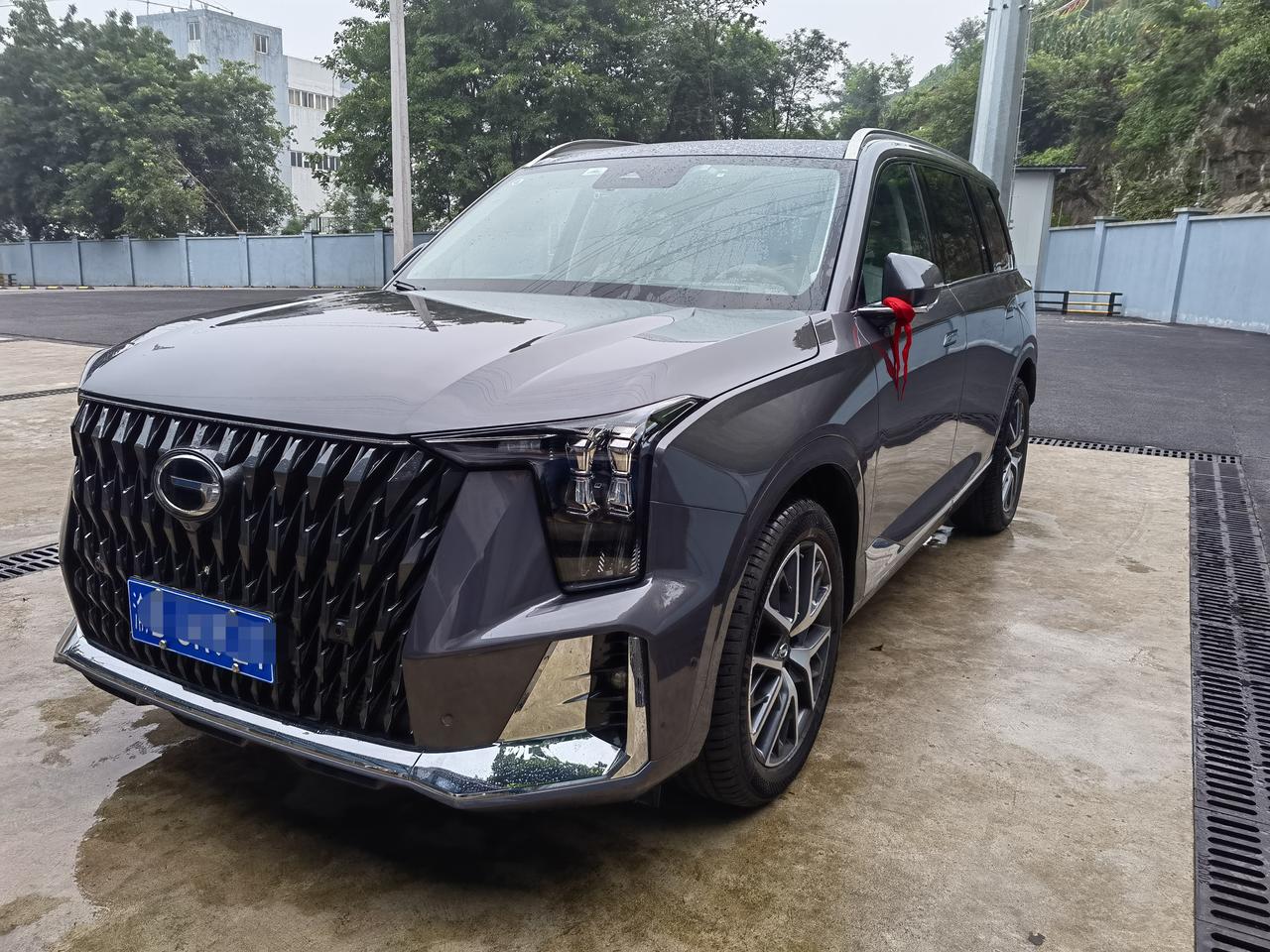 广汽传祺传祺GS8 燃油四驱至尊，5月提车，目前行程两千公里，多次冷车一小时后检查，发现防冻液从MAX与 MIN之间，减