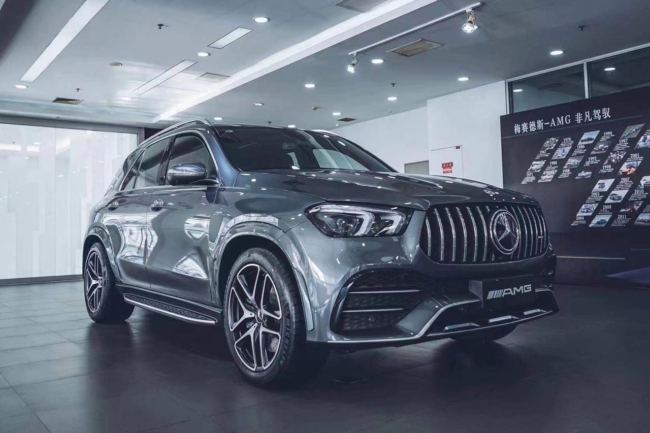 奔驰GLE AMG 请问 GLE53先锋限量特别版都是什么配置呀