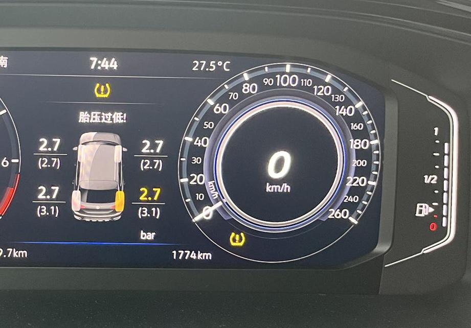 大众探岳GTE 跑了1700km之后胎压预警了，检查没看到轮胎有问题，但是怎么感觉车子跟之前比会有大幅左右摇晃呢，尤其是
