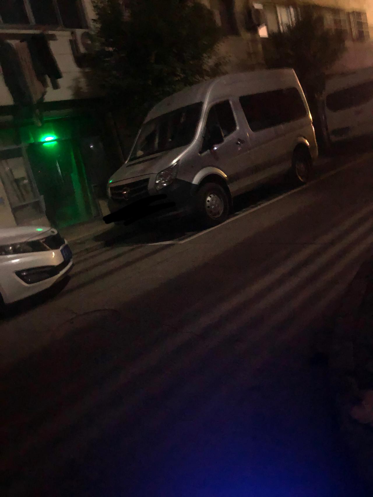 21款图雅诺通途2.0的 开的时候中途换人带着手刹开了三五公里吧 冒烟闻到糊味才发现 当时手刹拉了一格 想问一下问题大不