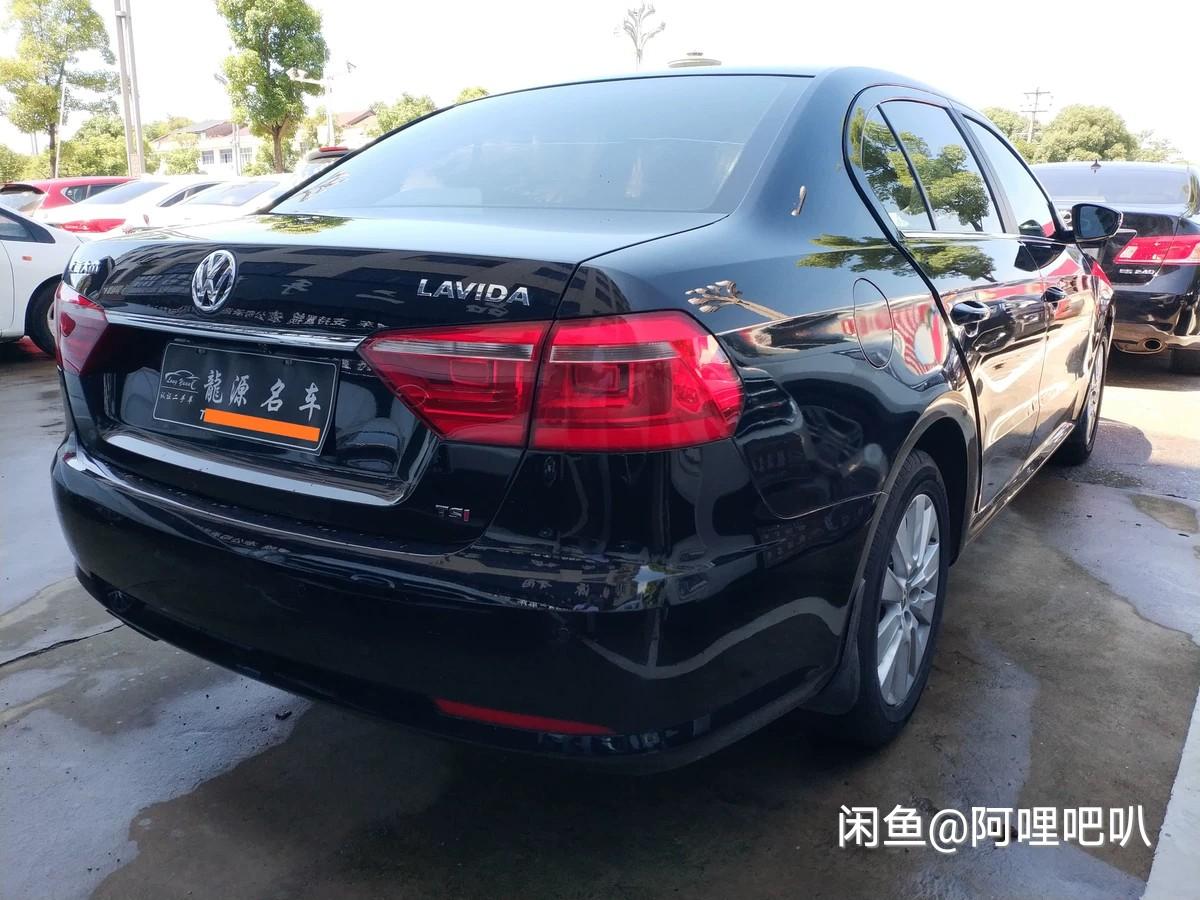 14年的大众朗逸，1.4T带天窗的，自动挡，黑色的，实表七万多了，多钱能入手。