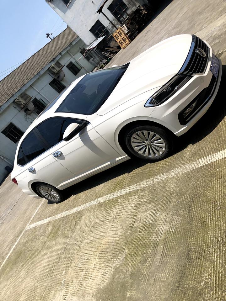 大家好请问一下大众朗逸plus1.5Ｌ自动舒适型加什么样的机油，全合成还是半合成。谢谢