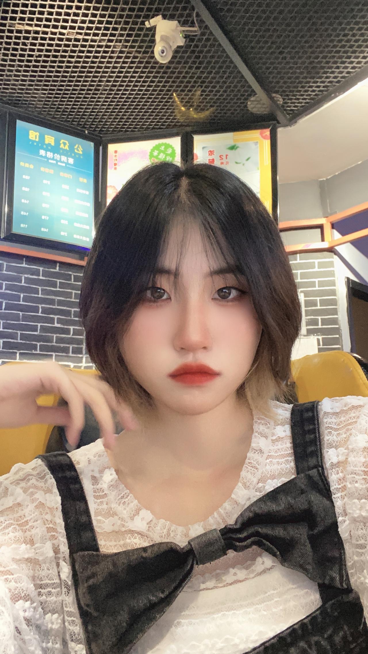 大众朗逸 有什么车适合女孩子开啊坐标武汉，明年准备买车，19岁，大概十几万或者二十三万以内的样子，能接受