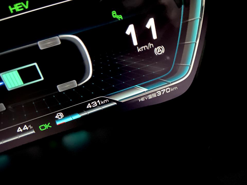 比亚迪宋PLUS DM-i Hev370公里  总燃油消耗31L  我这车合百公里  8.4个油？