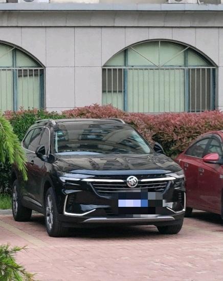 昂科威plus，新车3900公里底盘突然变硬五月份提的车，开着一直挺舒服的，最近100公里突然感觉底盘变硬了，还是以前的