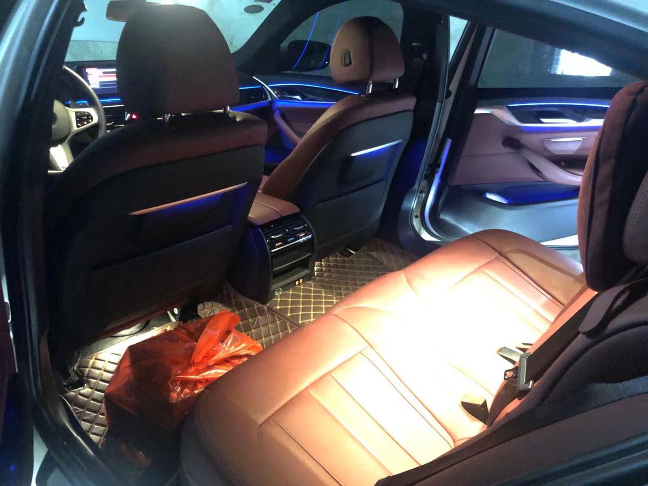 宝马5系 2020款530，舒适套装还能卖多少啊，一手车，2个面补漆